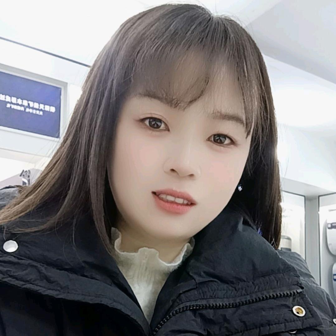 鸿宇妈妈（单亲妈妈带着两孩子）