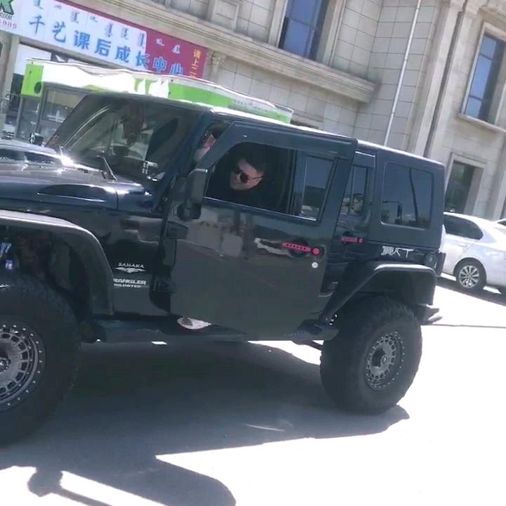 明gg！