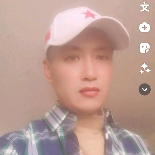 网红努力工作
