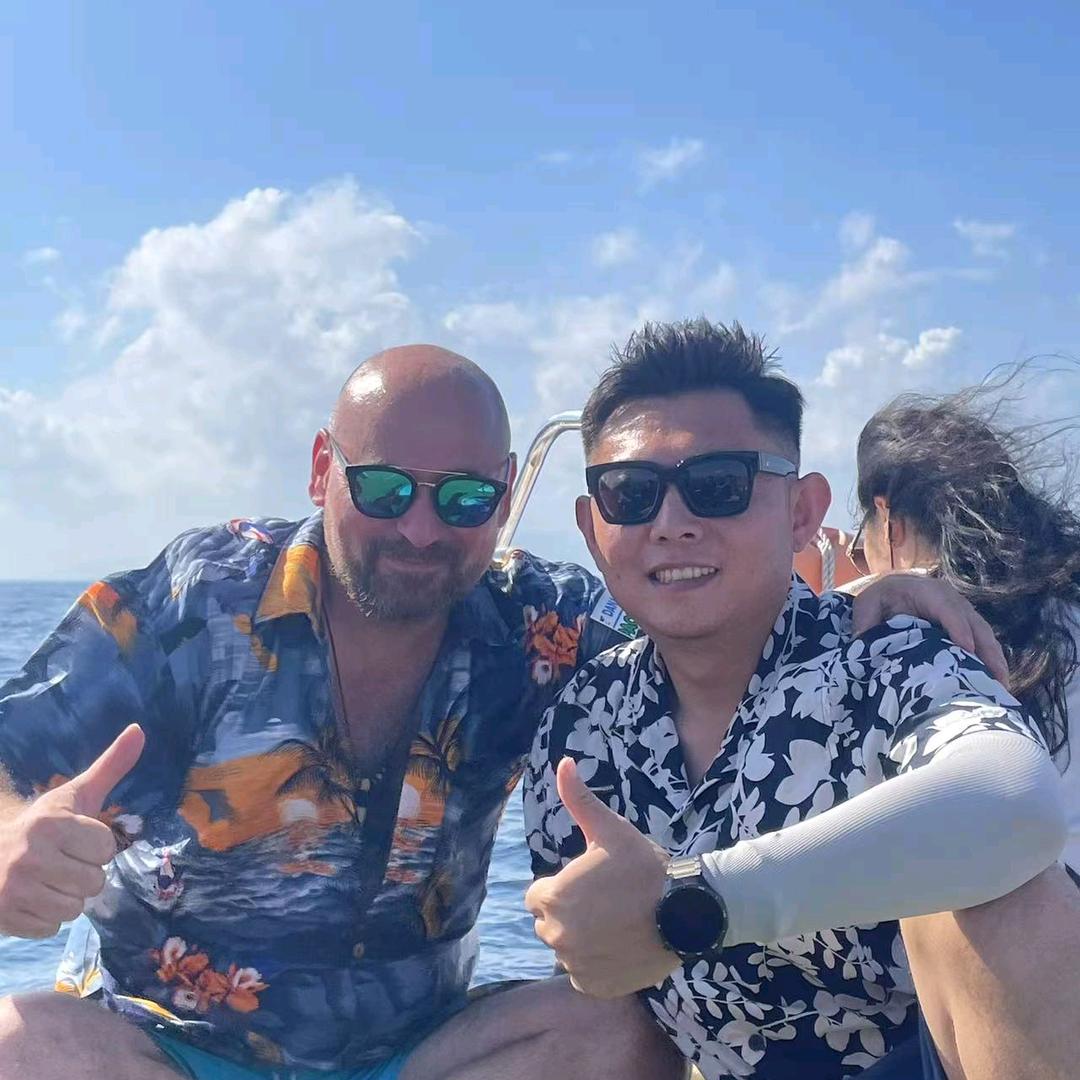 𝓙𝓪𝔂𝓒𝓱𝓸𝓾