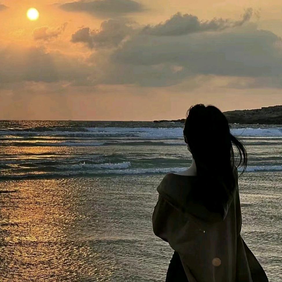 丫头余生可不可以不忧伤！