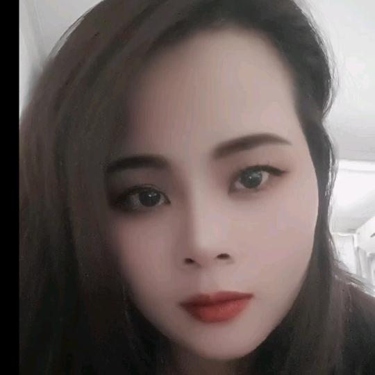 南宁金象站菲林佩姿服装工厂店