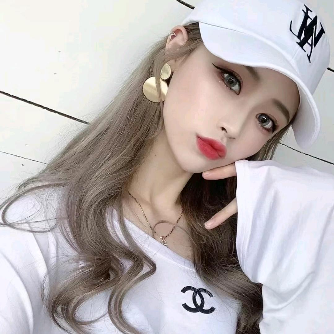🥀এ᭄淡然一笑💞