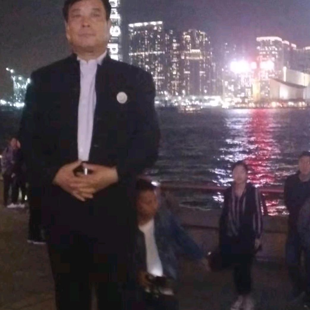 老板娘来盘肉菜