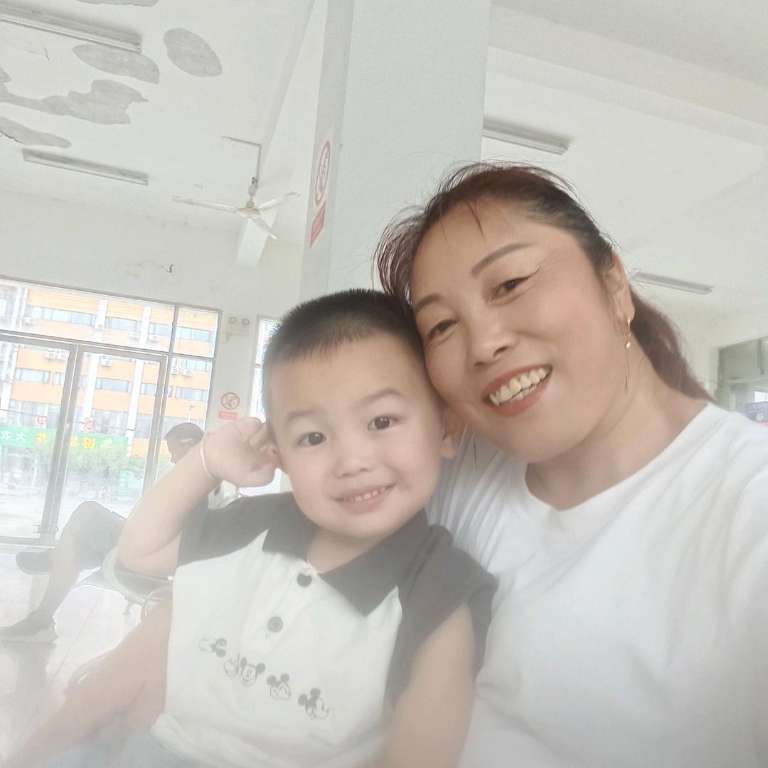 农村萍姐(爱唱歌)