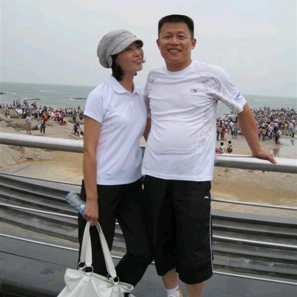 勇哥芳姐家纺实体店