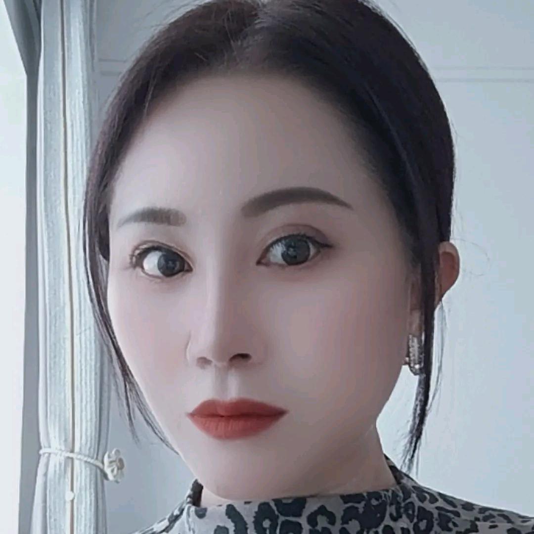 百珂妍恒丰店-余如华