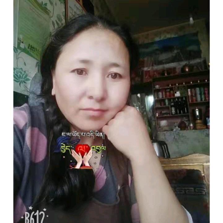 扎西白玛1240335585
