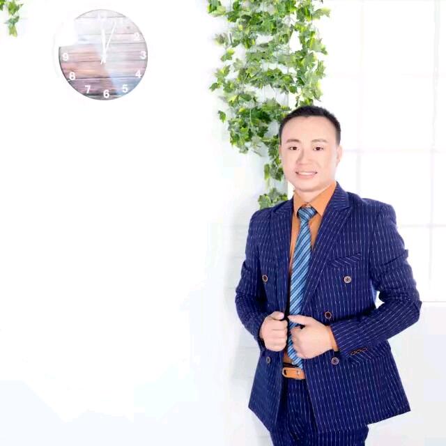 黔江小伙在工地
