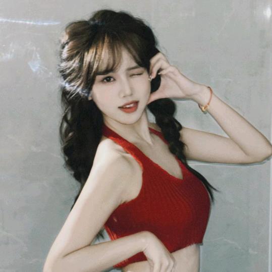 莓莓有点辣