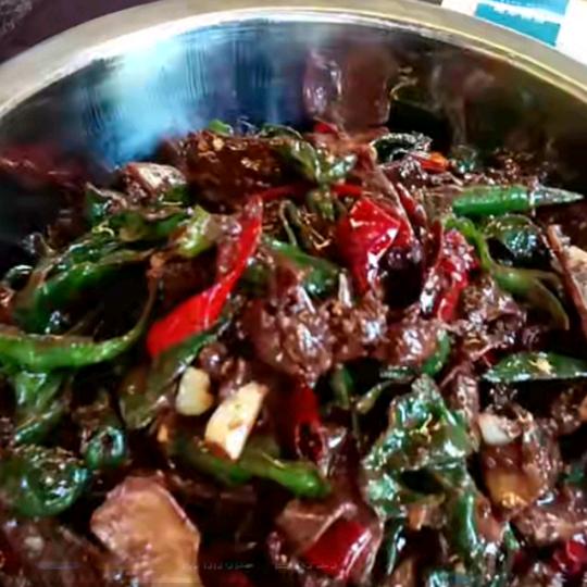 橱男土特产伴山吃味园传统米粉教学