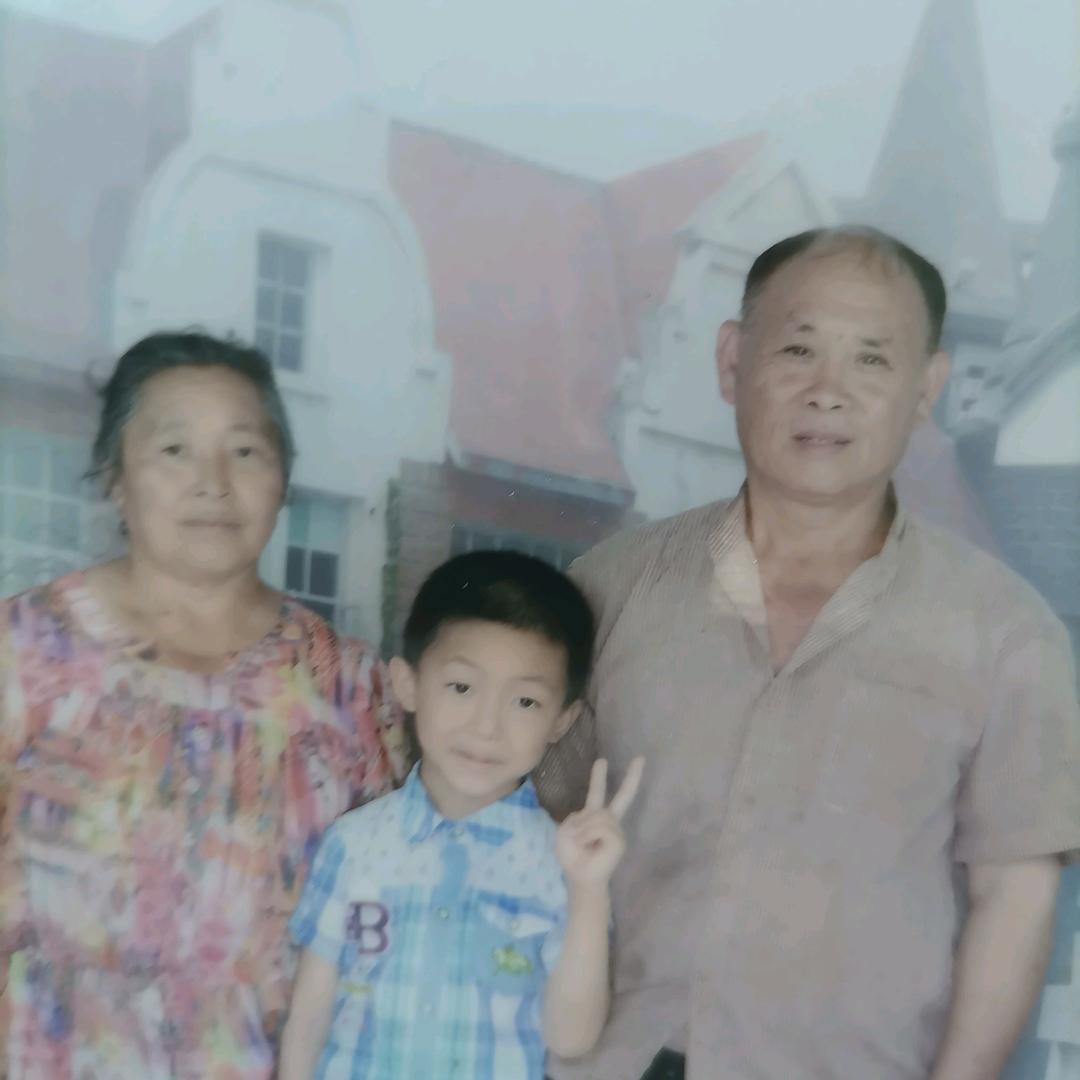 张坤云