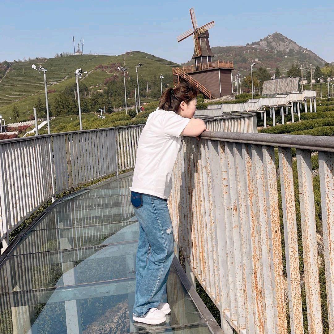 <酷酷ｄｅヽ小姐姐>