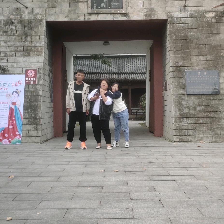 大发宠物用品店