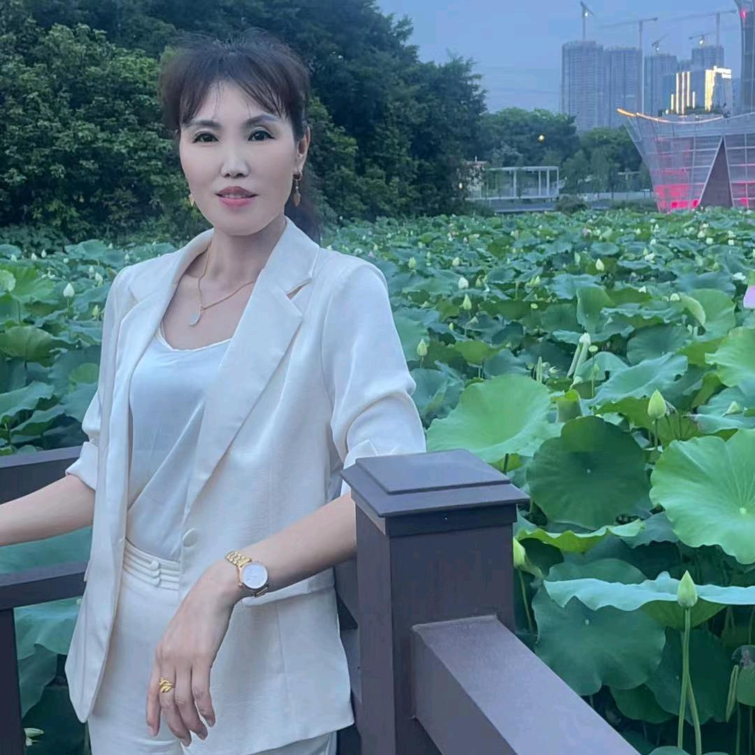 AI高端家政华姐