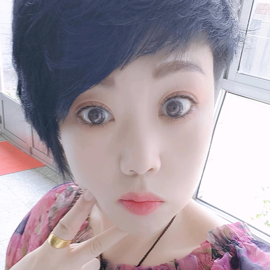 ωǒ 小倔强づ