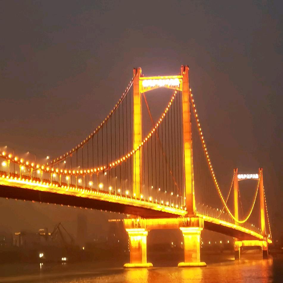 《名发》