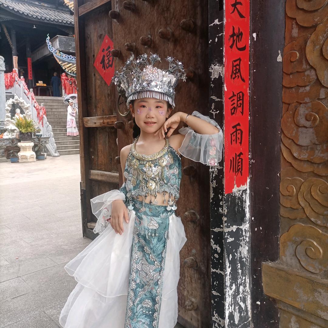 小彤彤来啦