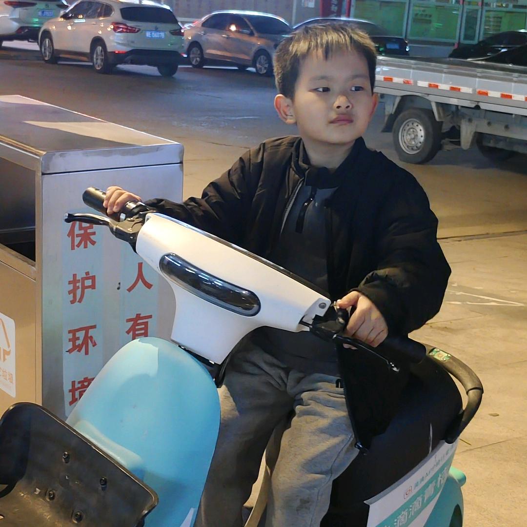 鱼小圈一家吖