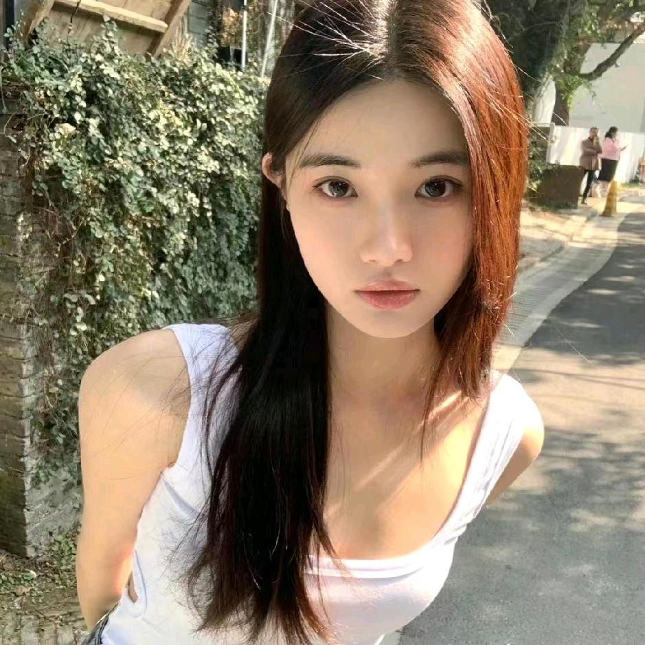 渝冬玫子^