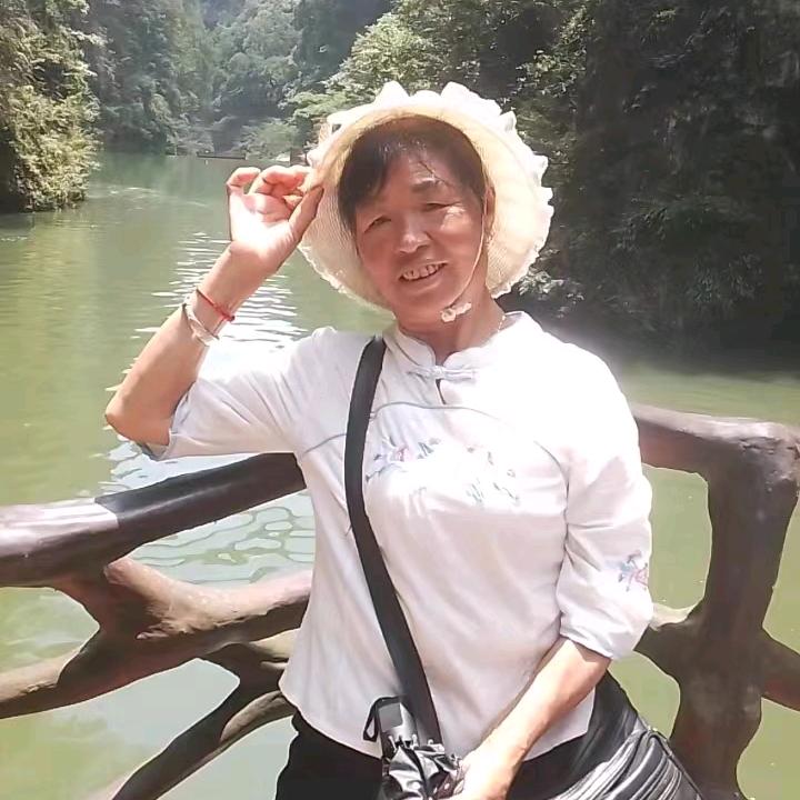 张艳