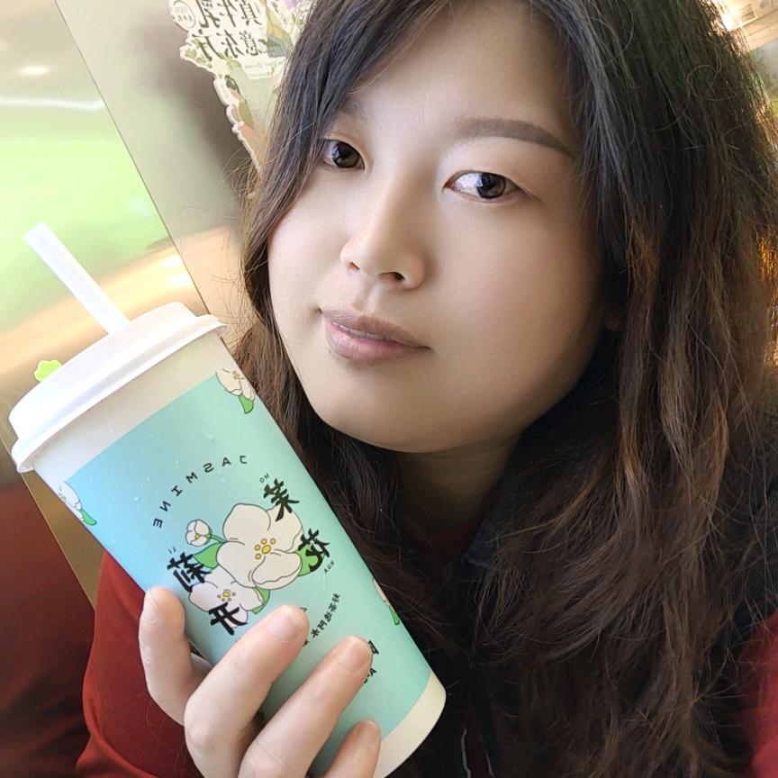 大脸妹