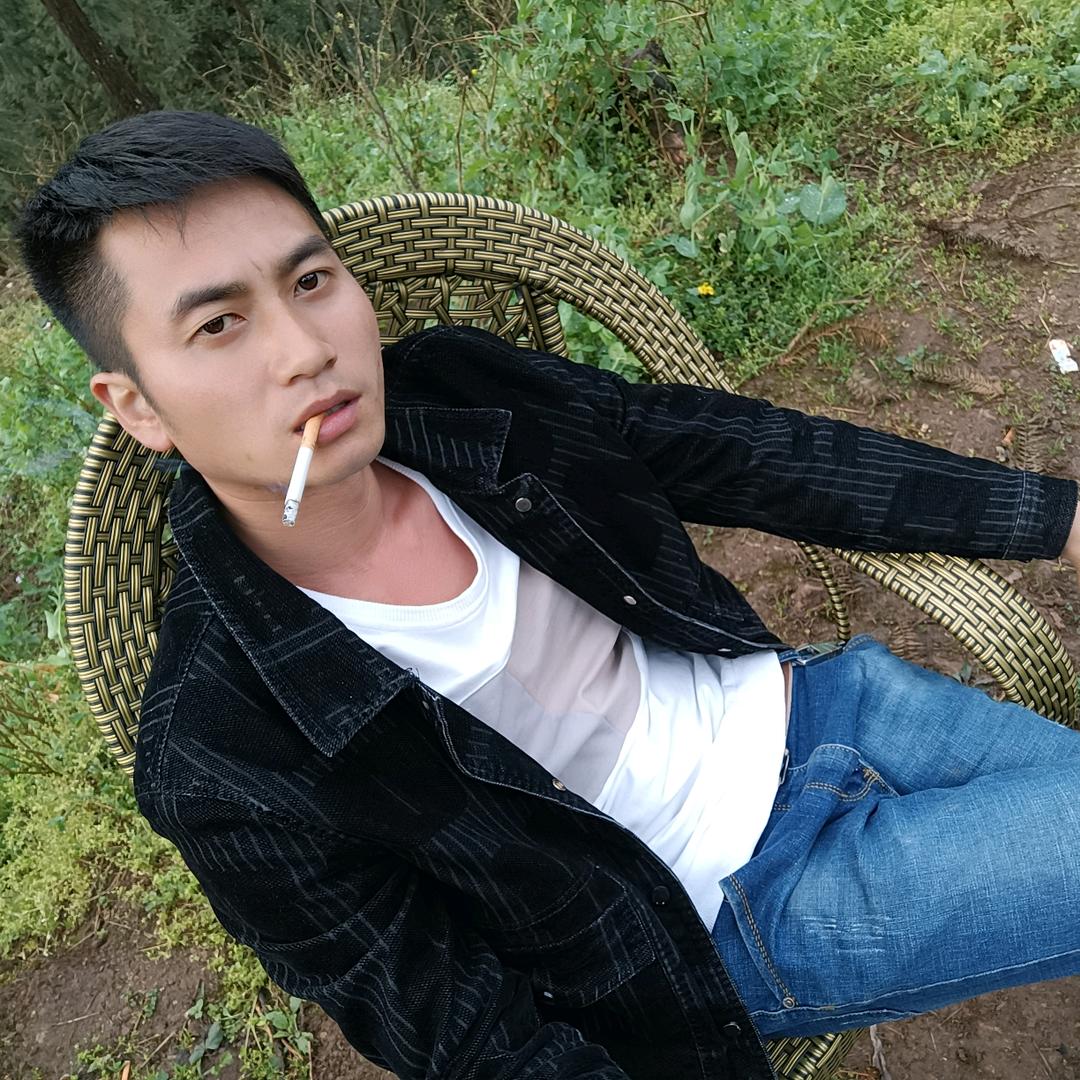 平平爱山歌