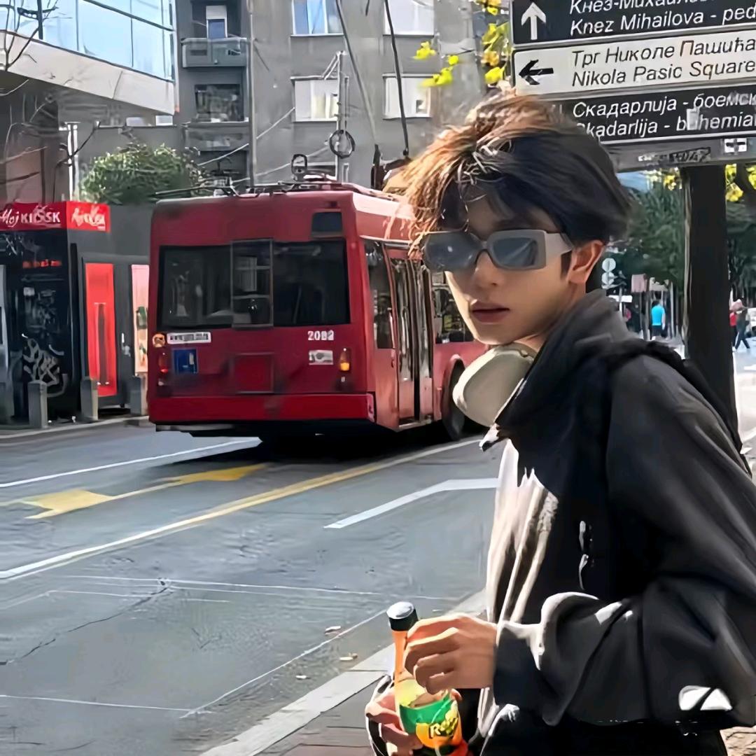 无牵无念无挂无缘无情无心无名无脑无能