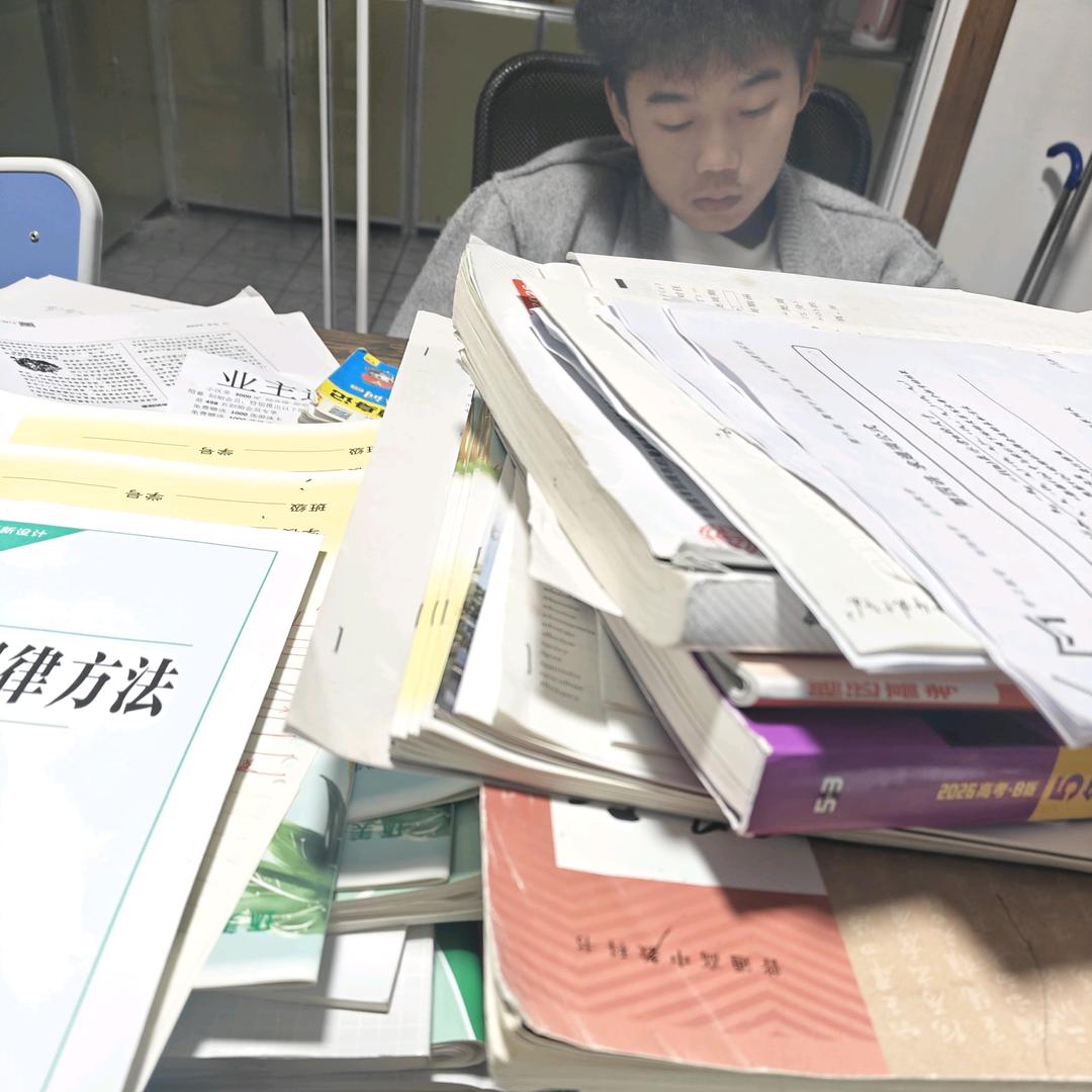 带高三200分选手表弟逆袭日记
