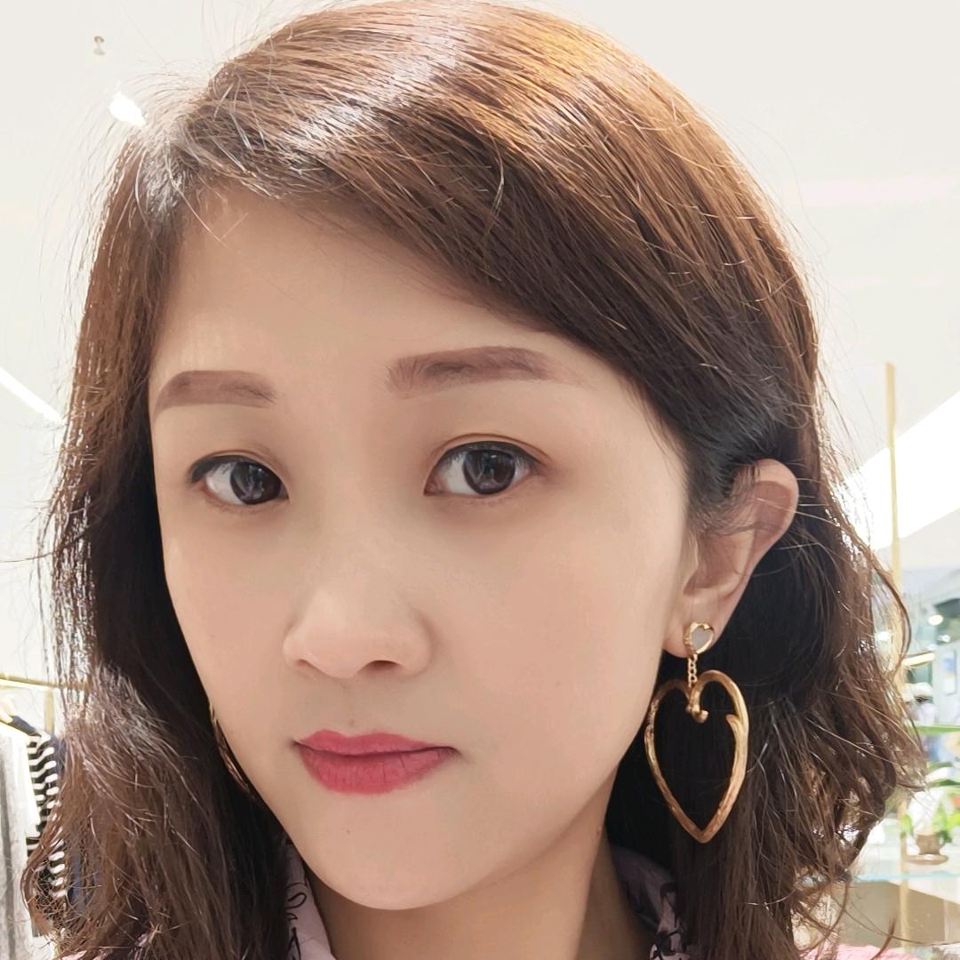 临汾生龙国际时尚3层女装