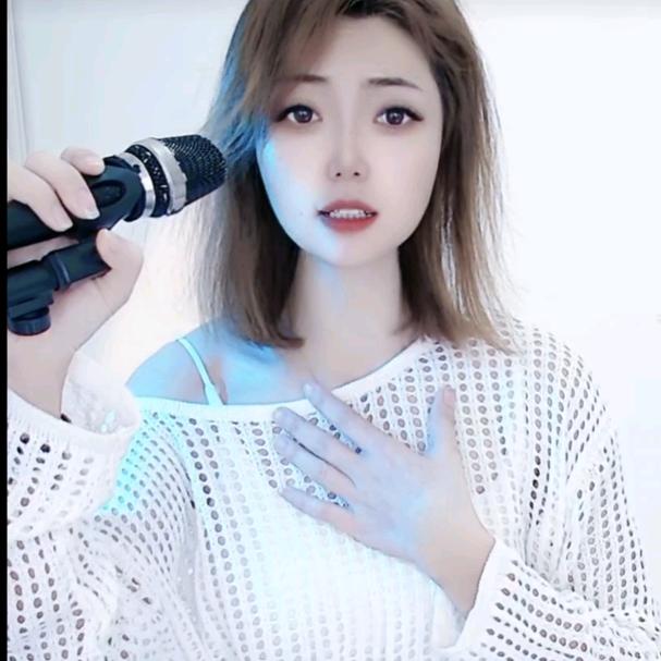 蒙蒙丫头🎤努力版腿姐（云H）