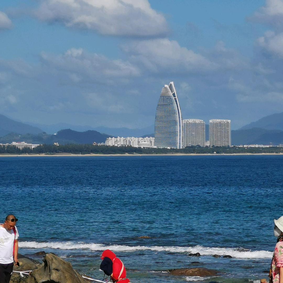 借问酒家何处有