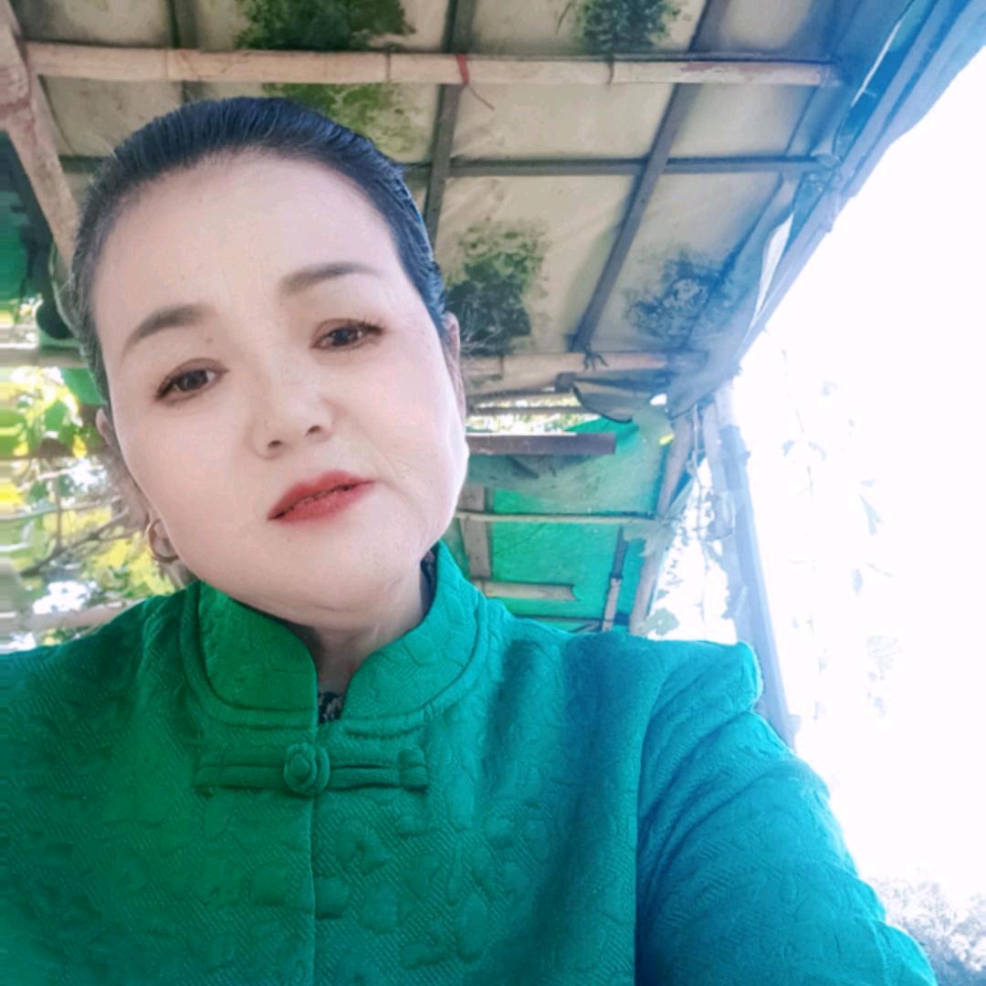 张梅开门大吉。