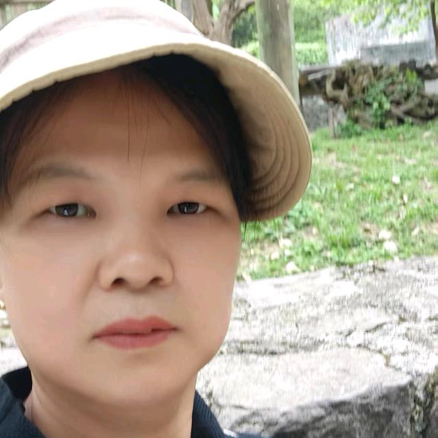 梅姐葱肉饼的野生摊