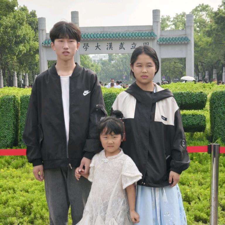 宏大生态草莓采摘园