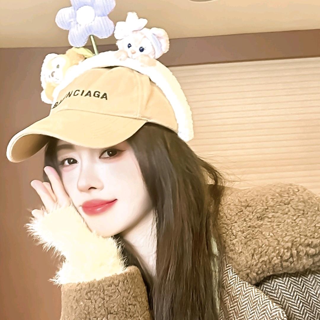 @祎祺吹晚风头像