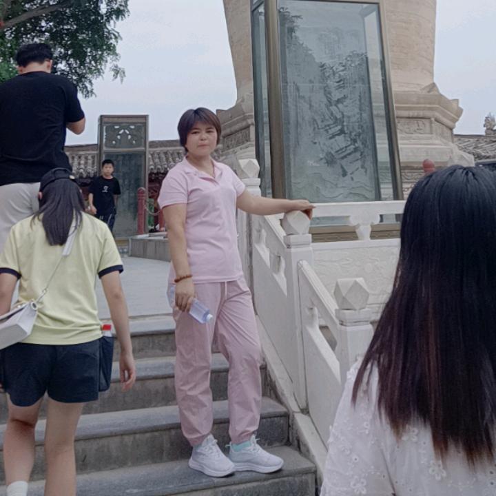 浅笑嫣然