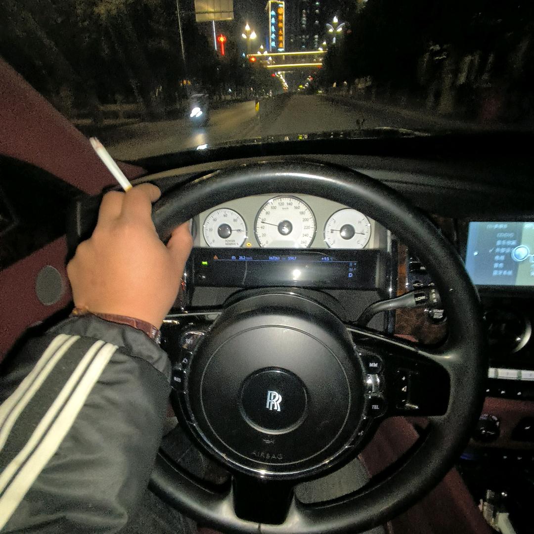 肖程《昭通 彝良 大展租车》