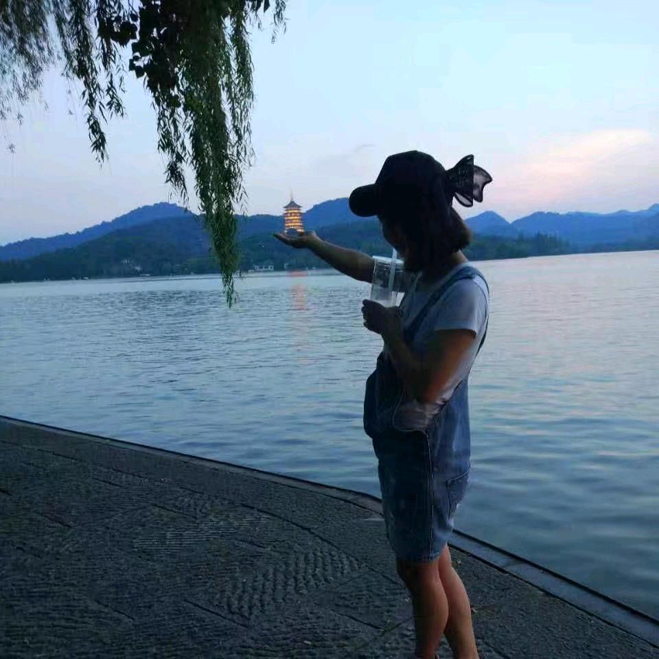 🌈开心果果