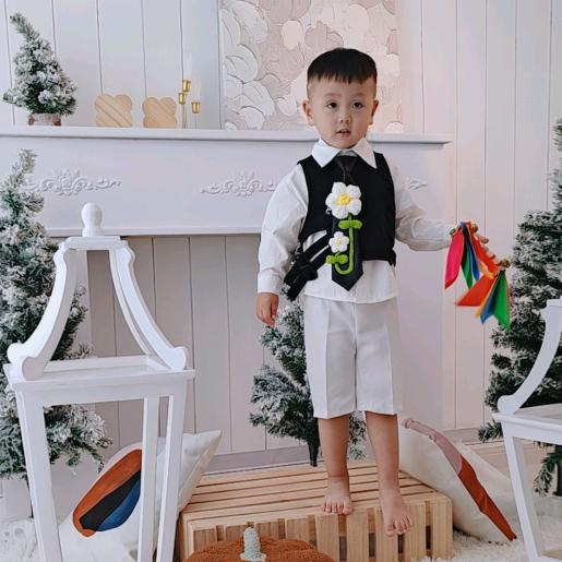 小汤圆生活日常（三岁萌娃智勇护妹）