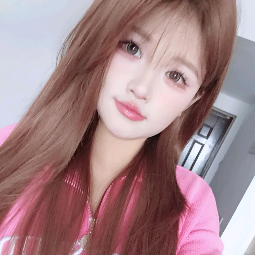 爱笑的菇娘