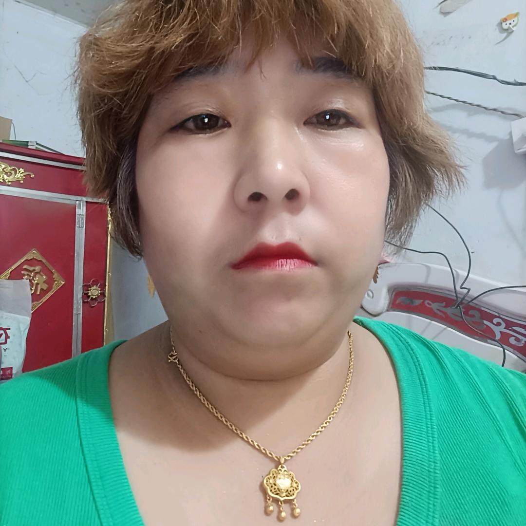 程莉