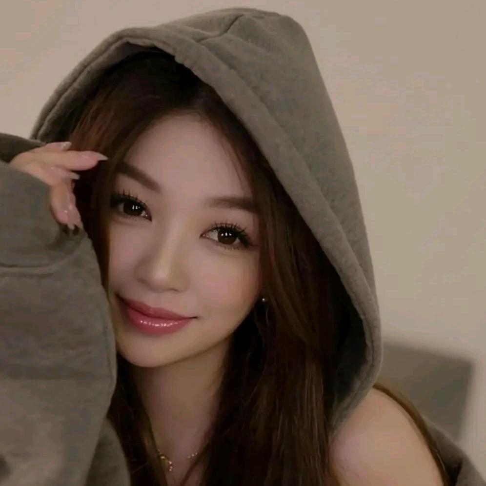 不加糖的苦咖啡☕️☕️☕️💰💰👩‍