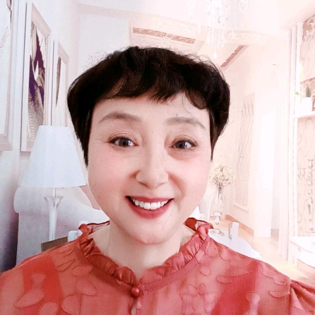 珍珠姐1号早上）6点10分宝奶奶赚生活费