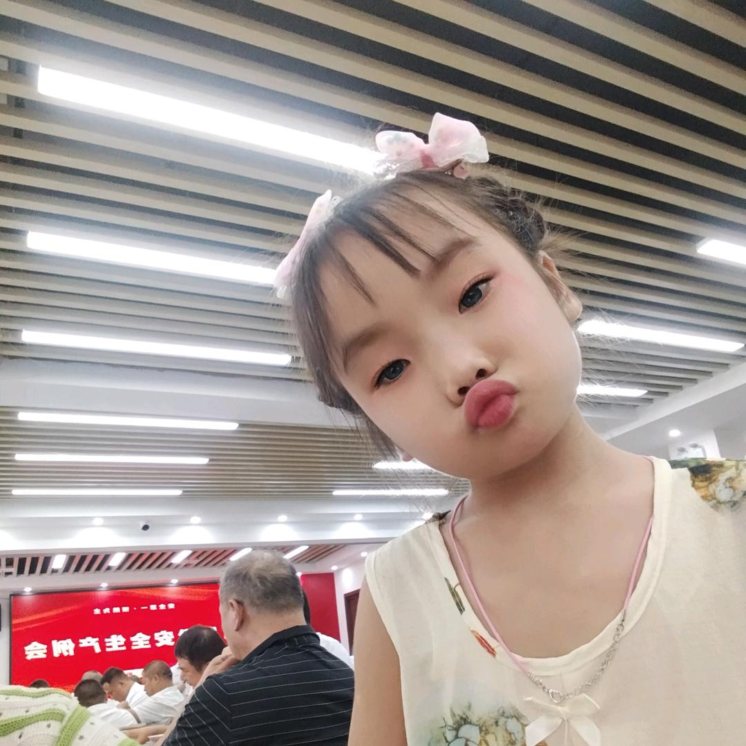 南岳小婷