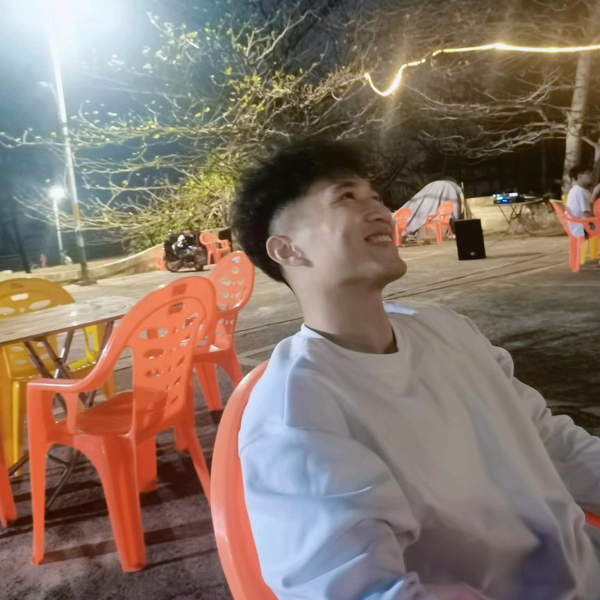 十八岁在线小弟🌸