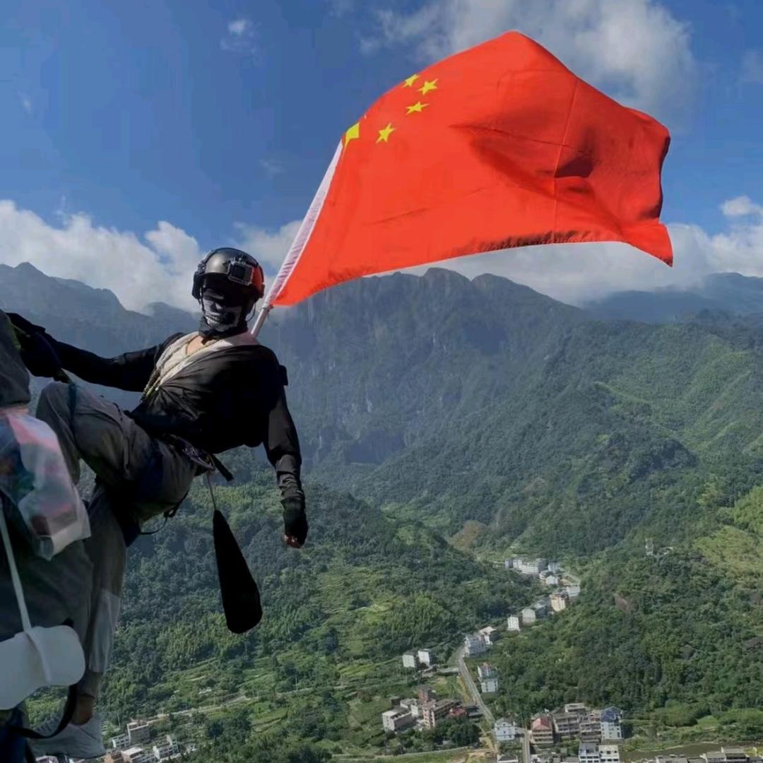 粤K疯绳绑—赖工001