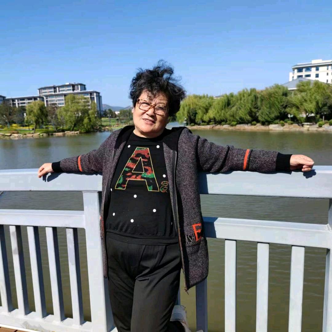 暧