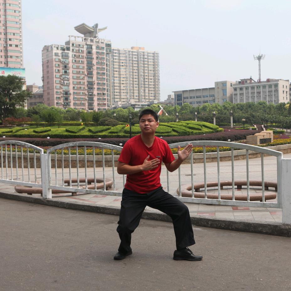 校长李林冬