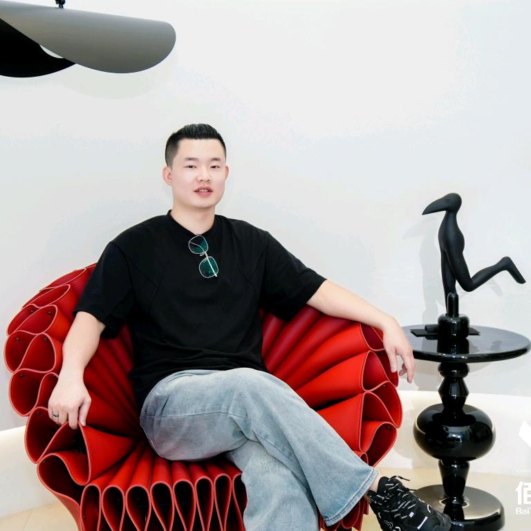 海创顶墙门柜(金华店）